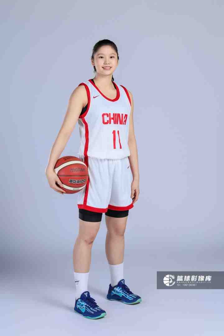效率低!李沅珊23投仅7中拿16分 三分12中2&正负值-17